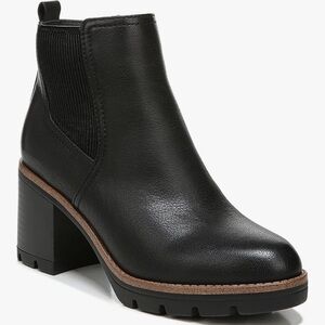 Naturalizer Black Ankle Booties. NWOT